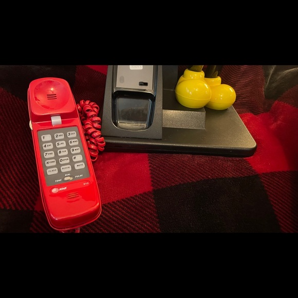 Vintage Mickey Mouse Corded AT&T Phone - Picture 3 of 7
